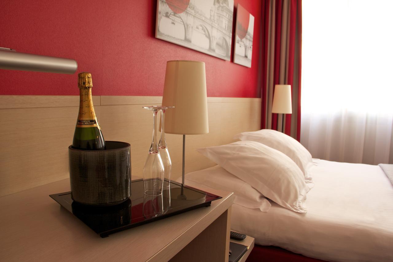 Hotel Le Richemont Paris Exterior photo